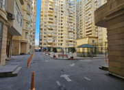 Satılır 3 otaqlı 100 m2 yeni tikili 8 Noyabr m.