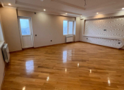 Satılır 2 otaqlı 140 m2 yeni tikili Xalqlar Dostluğu m.