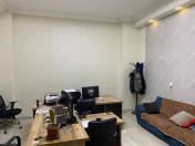 İcarəyə verilir 5 otaqlı 130 m2 ofis 8 km