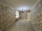 Satılır 2 otaqlı 40 m2 köhnə tikili İnşaatçılar m.