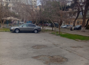 Satılır 3 otaqlı 75 m2 köhnə tikili İnşaatçılar m.