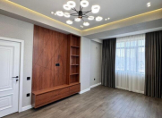 Satılır 2 otaqlı 65 m2 yeni tikili Xalqlar Dostluğu m.