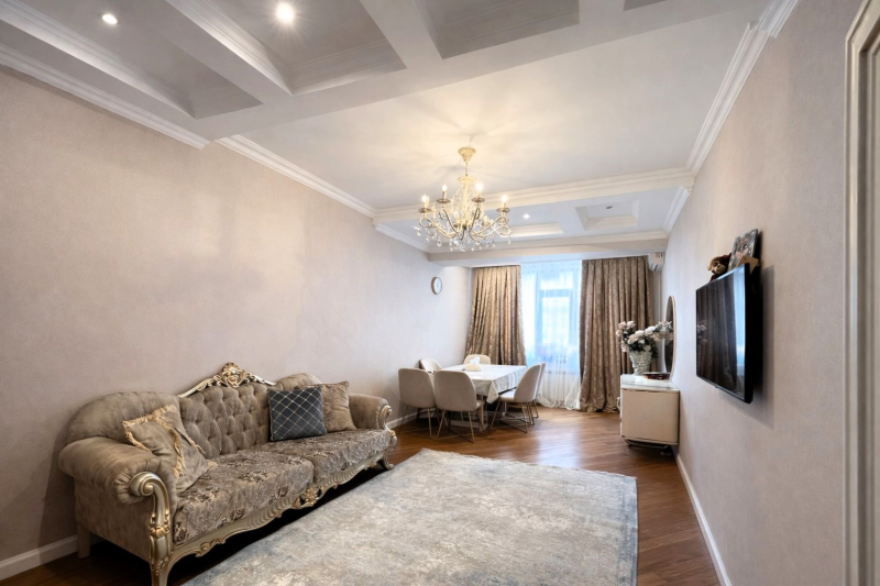 Satılır 3 otaqlı 108 m2 yeni tikili 28 May m.