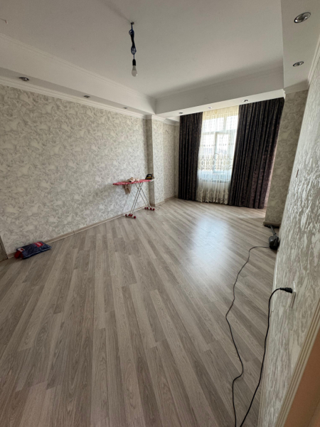 Satılır 3 otaqlı 75 m2 yeni tikili Əhmədli m.