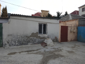 Satılır 8 otaqlı 300 m2 köhnə tikili Binəqədi