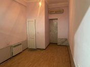 Satılır 2 otaqlı 42 m2 yeni tikili İnşaatçılar m.