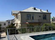 Satılır 7 otaqlı 375 m2 villa Badamdar