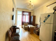 Satılır 2 otaqlı 60 m2 yeni tikili İnşaatçılar m.