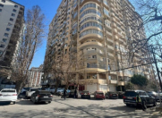 Satılır 4 otaqlı 210 m2 yeni tikili Nizami m.