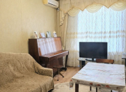 Satılır 2 otaqlı 68 m2 köhnə tikili Xalqlar Dostluğu m.