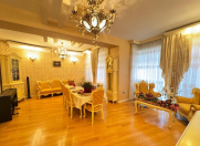 Satılır 3 otaqlı 147 m2 yeni tikili 28 May m.