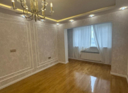 Satılır 3 otaqlı 95 m2 köhnə tikili Yasamal r.