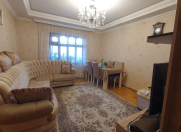 Satılır 3 otaqlı 80 m2 köhnə tikili Xalqlar Dostluğu m.