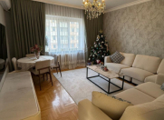 Satılır 3 otaqlı 72 m2 köhnə tikili Memar Əcəmi m.