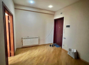 Satılır 3 otaqlı 130 m2 yeni tikili 8 Noyabr m.