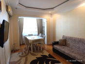 Satılır 3 otaqlı 70 m2 köhnə tikili Həzi Aslanov m.