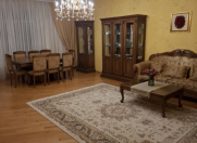 Satılır 4 otaqlı 180 m2 yeni tikili Həzi Aslanov m.