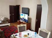 Satılır 3 otaqlı 70 m2 köhnə tikili 5 mkr