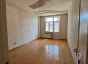Satılır 3 otaqlı 137 m2 yeni tikili 8 Noyabr m.