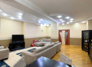 Satılır 4 otaqlı 165 m2 yeni tikili 9 mkr