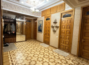 Satılır 4 otaqlı 145 m2 yeni tikili Nizami m.