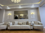 Satılır 3 otaqlı 130 m2 yeni tikili Gənclik m.