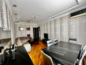 Satılır 3 otaqlı 85 m2 köhnə tikili Qara Qarayev m.