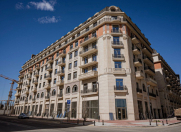 Satılır 3 otaqlı 129 m2 yeni tikili Ağ şəhər