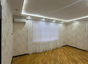 Satılır 2 otaqlı 70 m2 yeni tikili Xalqlar Dostluğu m.