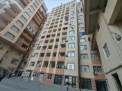 Satılır 4 otaqlı 165 m2 yeni tikili İnşaatçılar m.