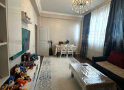 Satılır 2 otaqlı 70 m2 yeni tikili İnşaatçılar m.