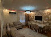 Satılır 3 otaqlı 90 m2 köhnə tikili Şah İsmayıl Xətai m.