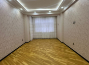 Satılır 3 otaqlı 122 m2 yeni tikili Xalqlar Dostluğu m.