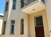 İcarəyə verilir 9 otaqlı 400 m2 villa Badamdar