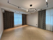 Satılır 3 otaqlı 118 m2 yeni tikili 28 May m.