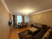 Satılır 3 otaqlı 100 m2 yeni tikili İnşaatçılar m.