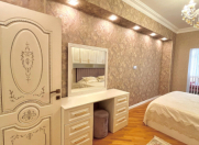 Satılır 2 otaqlı 81 m2 yeni tikili Gənclik m.