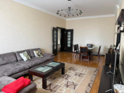 Satılır 3 otaqlı 140 m2 yeni tikili İnşaatçılar m.