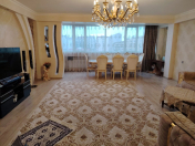 Satılır 3 otaqlı 100 m2 köhnə tikili Yasamal r.