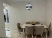 Satılır 4 otaqlı 110 m2 köhnə tikili İnşaatçılar m.