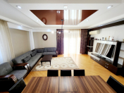 Satılır 3 otaqlı 130 m2 yeni tikili Nizami m.