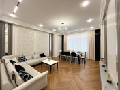 Satılır 3 otaqlı 130 m2 yeni tikili Metropark