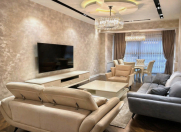 Satılır 3 otaqlı 130 m2 yeni tikili Gənclik m.