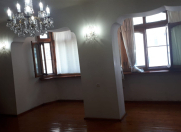 Satılır 2 otaqlı 55 m2 köhnə tikili Nizami m.