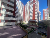 Satılır 3 otaqlı 98 m2 yeni tikili Qara Qarayev m.