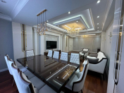 Satılır 4 otaqlı 174 m2 yeni tikili Nəriman Nərimanov m.