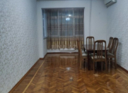 Satılır 2 otaqlı 60 m2 köhnə tikili Dərnəgül m.