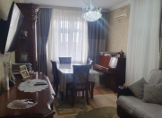 Satılır 2 otaqlı 60 m2 köhnə tikili Bakıxanov