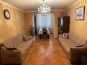 Satılır 3 otaqlı 80 m2 köhnə tikili Dostluq kinoteatrı