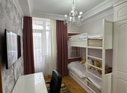 Satılır 3 otaqlı 80 m2 yeni tikili İnşaatçılar m.